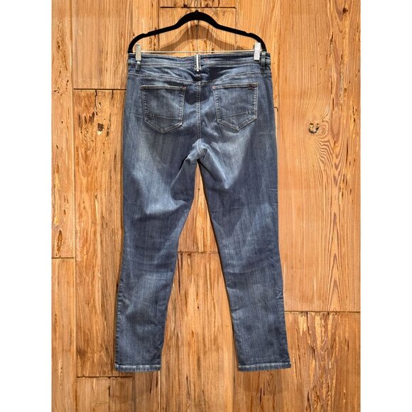 L.L. Bean Womens Floral Embroidered Stretch Denim Jeans Mid Rise Size 14 Blue Bo - Picture 2 of 10